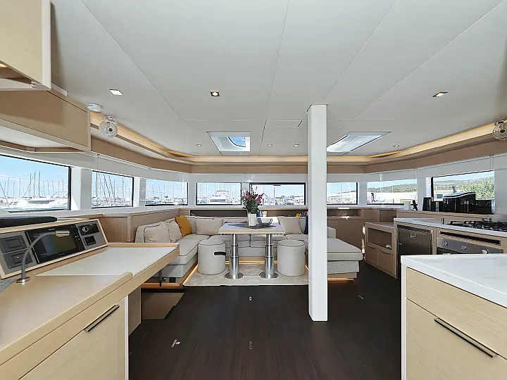 Lagoon 55_5 Cabins - 