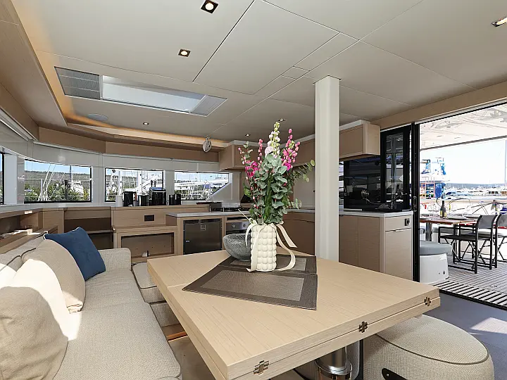 Lagoon 55_5 Cabins - 