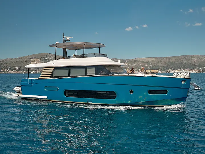 Azimut Magellano 66 - 