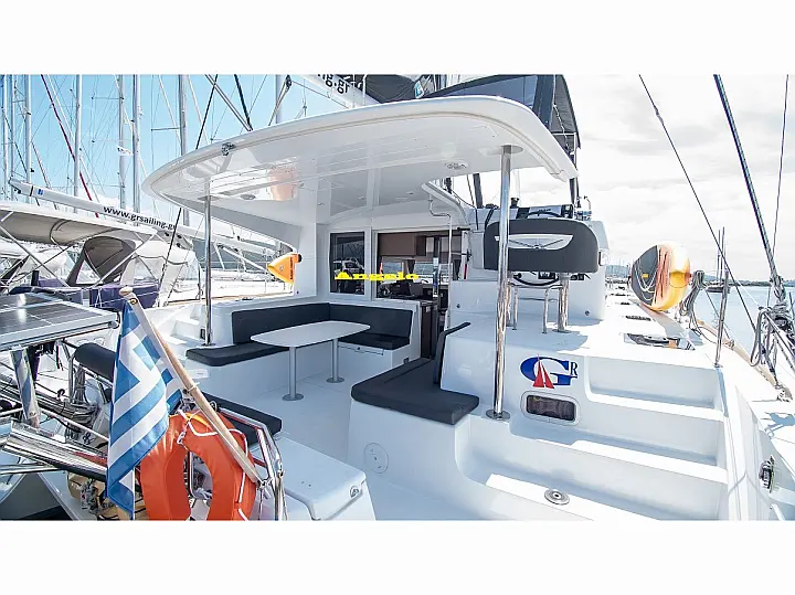 Lagoon 40 - External image