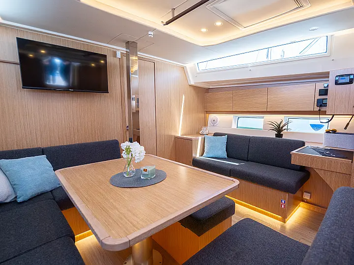Bavaria C45 Style - 