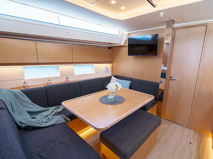 Bavaria C45 Style - 