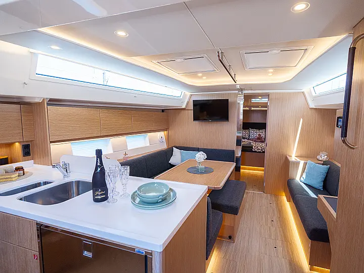 Bavaria C45 Style - 