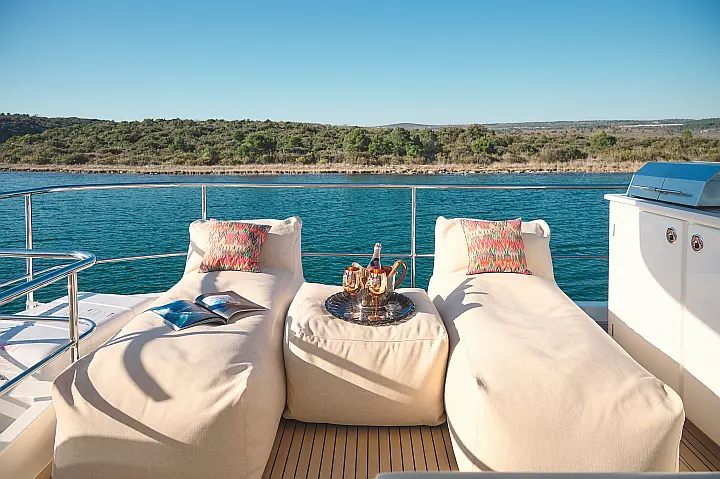 Aquila 54 - 