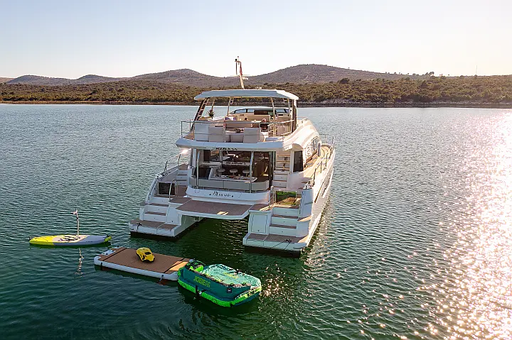 Aquila 54 - 