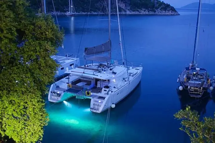 Lagoon 450 Fly - 