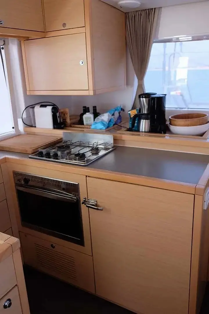 Lagoon 450 Fly - 
