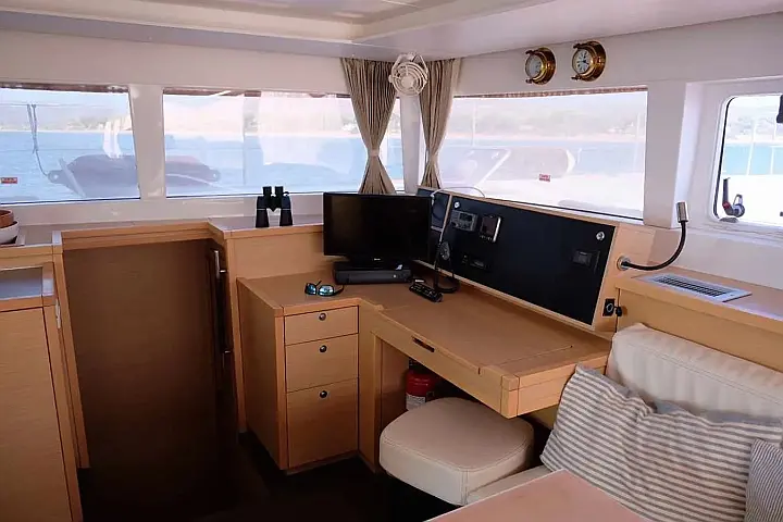 Lagoon 450 Fly - 