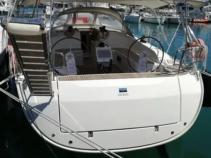Bavaria Cruiser 51 (5 cab.) - External image