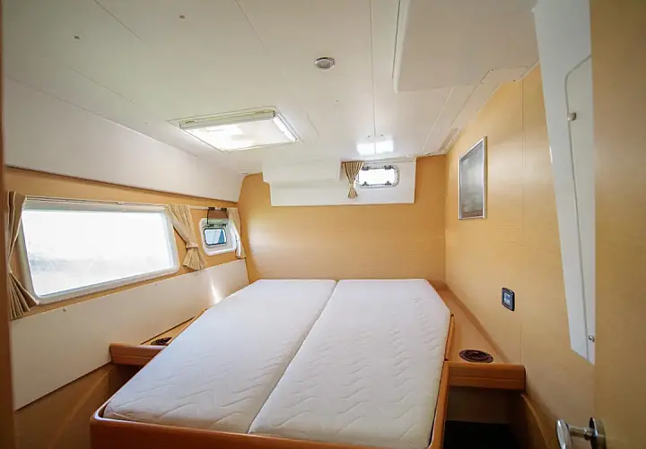Lagoon 420 (5 cab.) - 