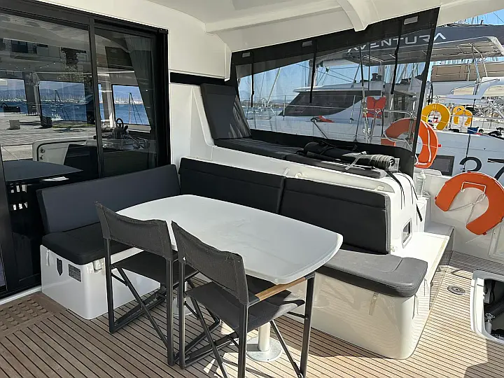 Lagoon 42 - 