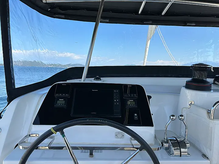 Lagoon 42 - 