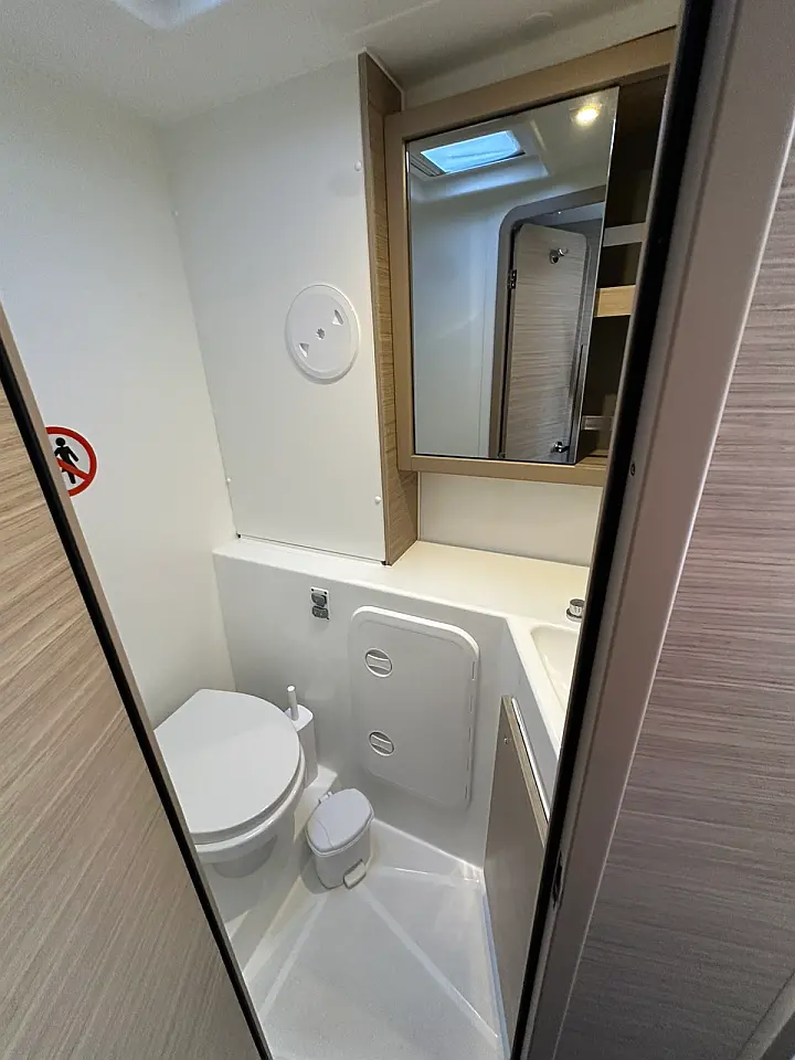 Lagoon 42 - 