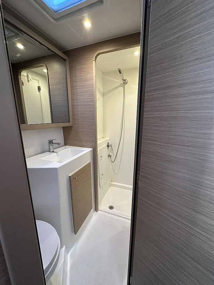 Lagoon 42 - 
