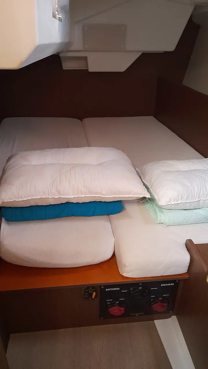 Oceanis 38.1 (3 cab.) - 