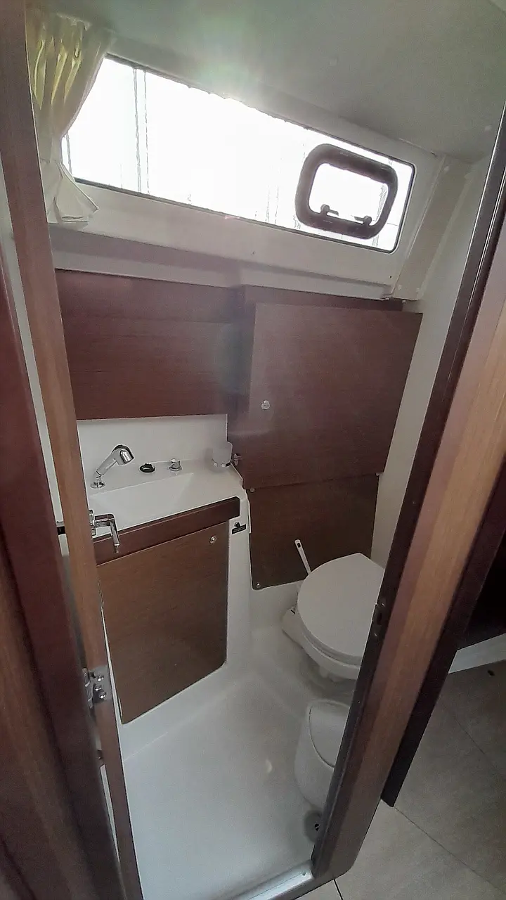 Oceanis 38.1 (3 cab.) - 