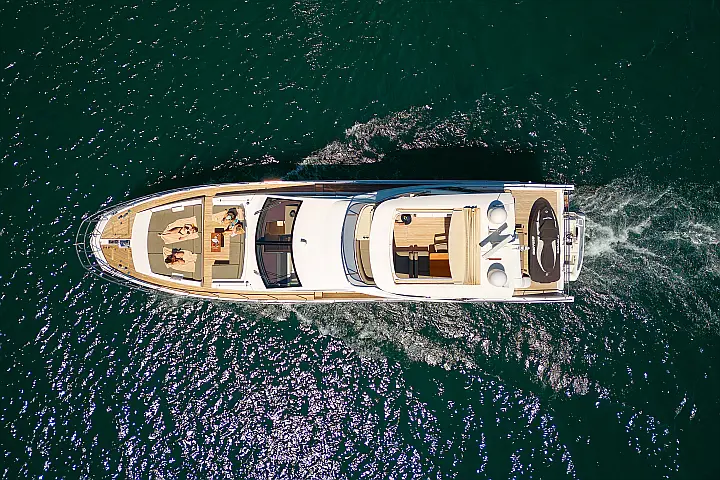 Azimut 72 - prova 