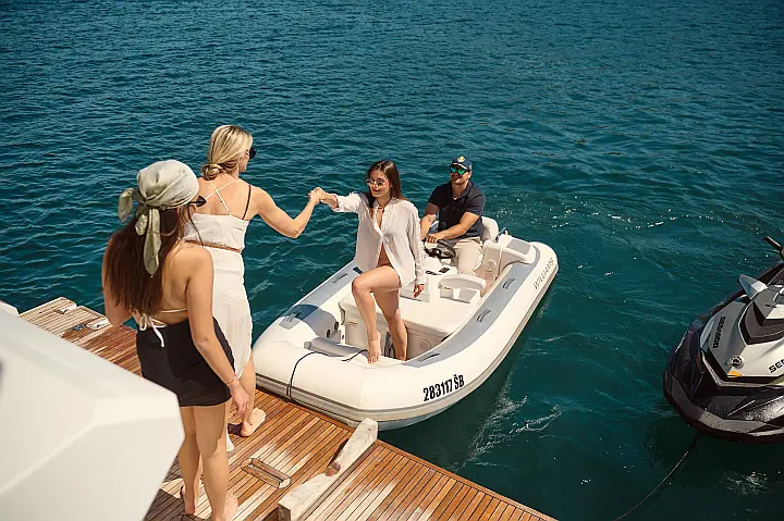 Azimut 72 - 