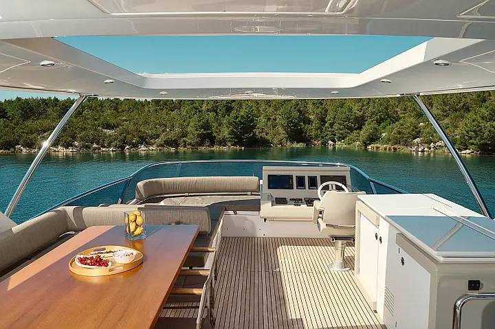 Azimut 72 - 