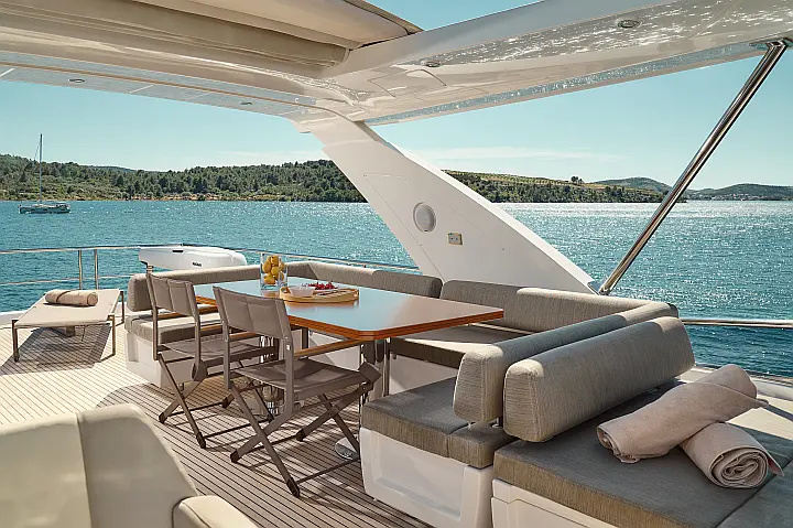 Azimut 72 - 