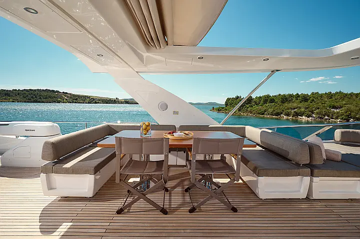 Azimut 72 - 