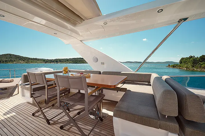 Azimut 72 - 