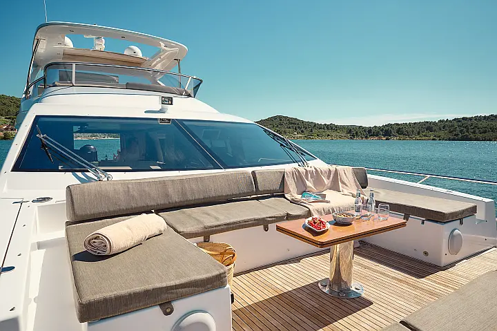 Azimut 72 - 
