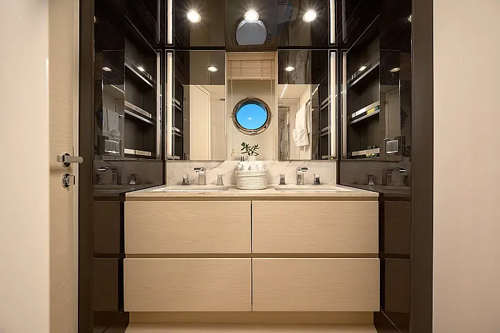 Azimut 72 - 