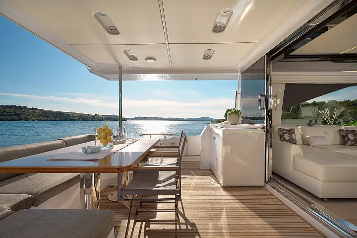Azimut 72 - 