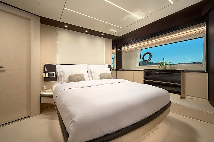 Azimut 72 - 