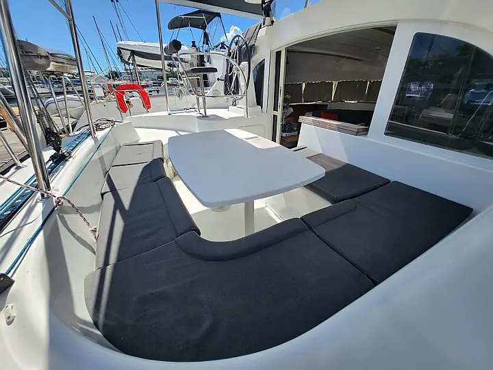 Lagoon 380 - 