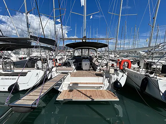 Oceanis 51.1