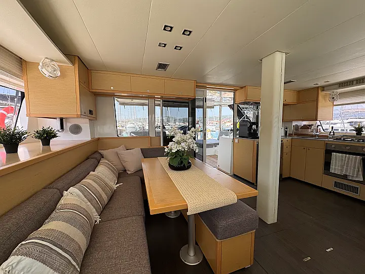 Lagoon 52F - 
