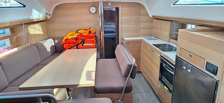 Elan Impression 45 - 