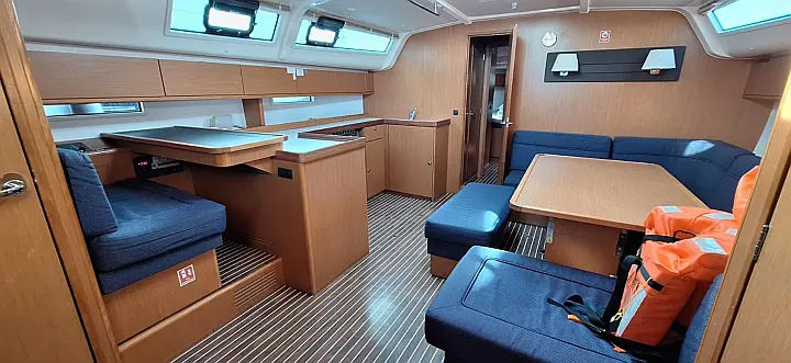 Bavaria Cruiser 51 - 
