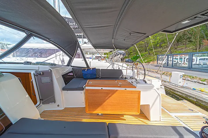 Sun Odyssey 490 - 