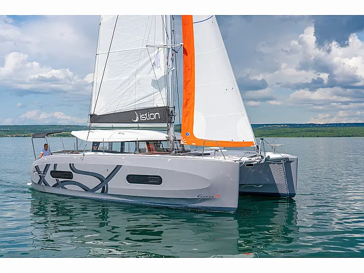 Excess 11 - External image