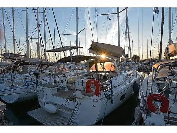 Oceanis 51.1