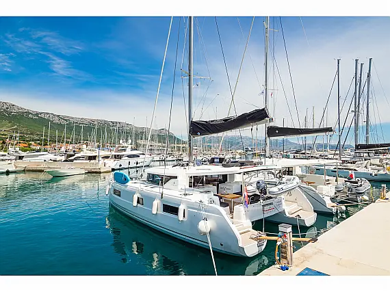 Lagoon 46 