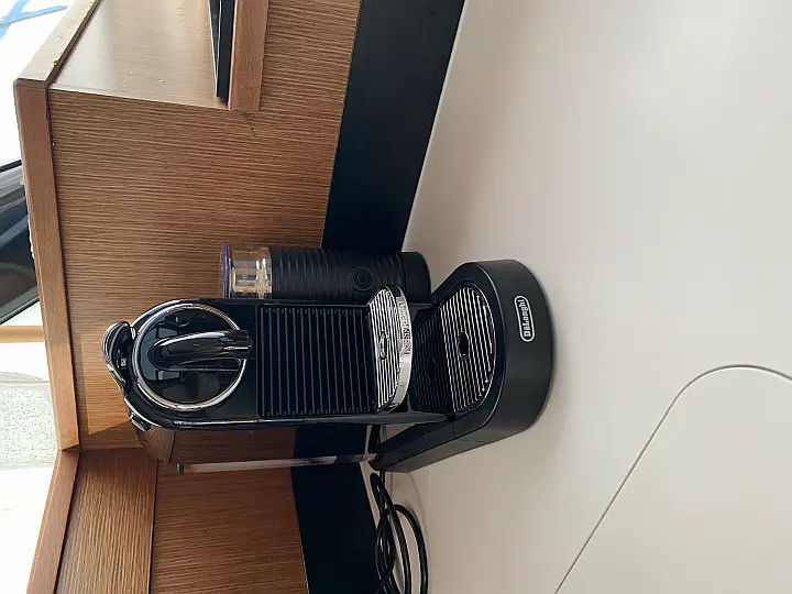 Bavaria Virtess 420 Fly - cofee machine_2