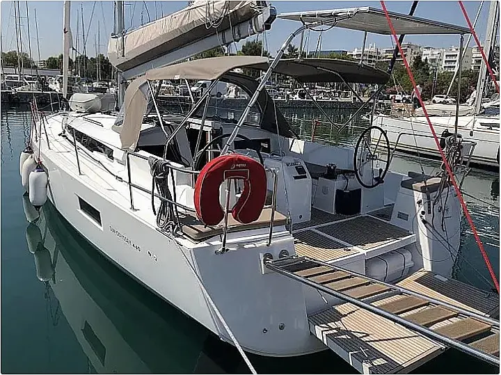 Sun Odyssey 440 (4 cab) - External image
