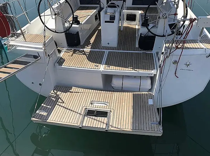 Sun Odyssey 440 (4 cab) - 