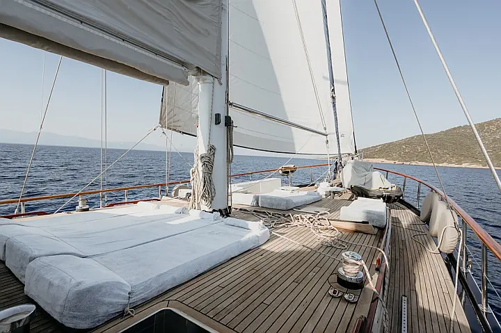 MOTORSAILOR DEA DEL MARE - 