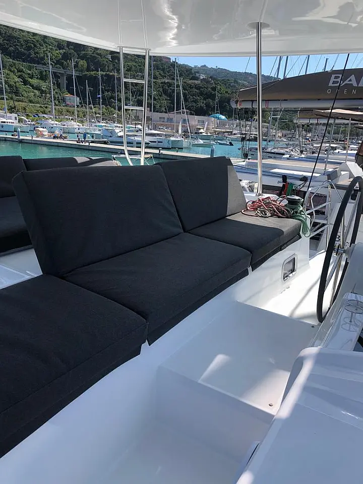 Lagoon 46 - 
