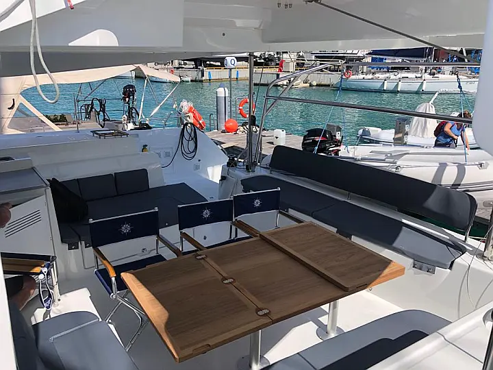 Lagoon 46 - 