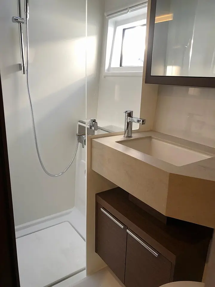 Lagoon 46 - 