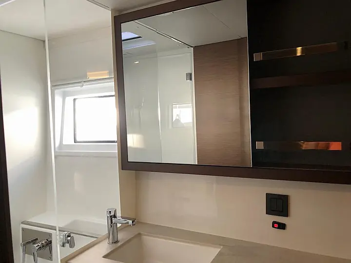 Lagoon 46 - 