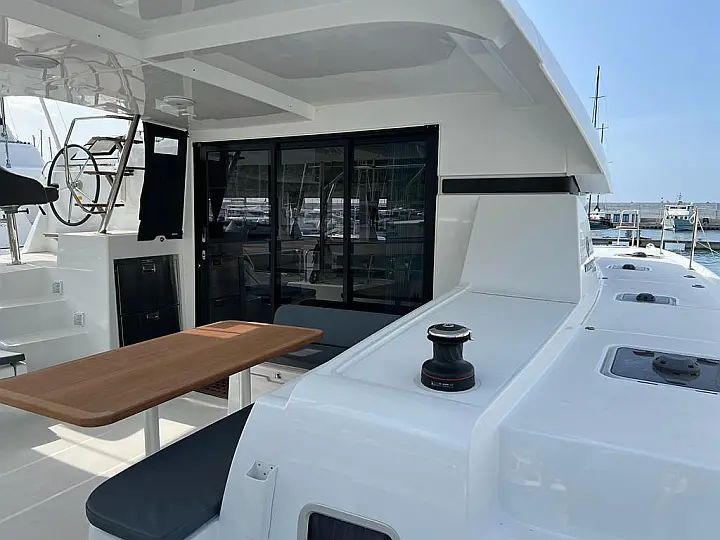 Lagoon 42 - 