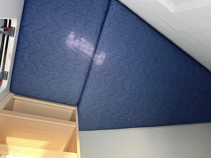 Lagoon 42 - 