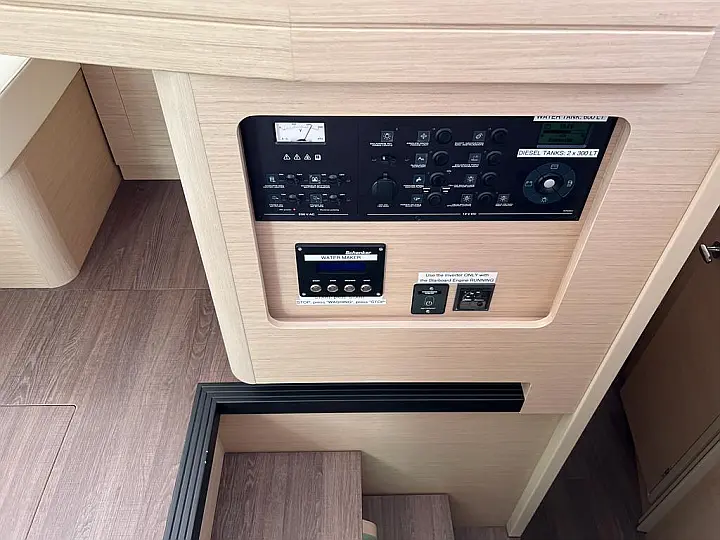 Lagoon 42 - 